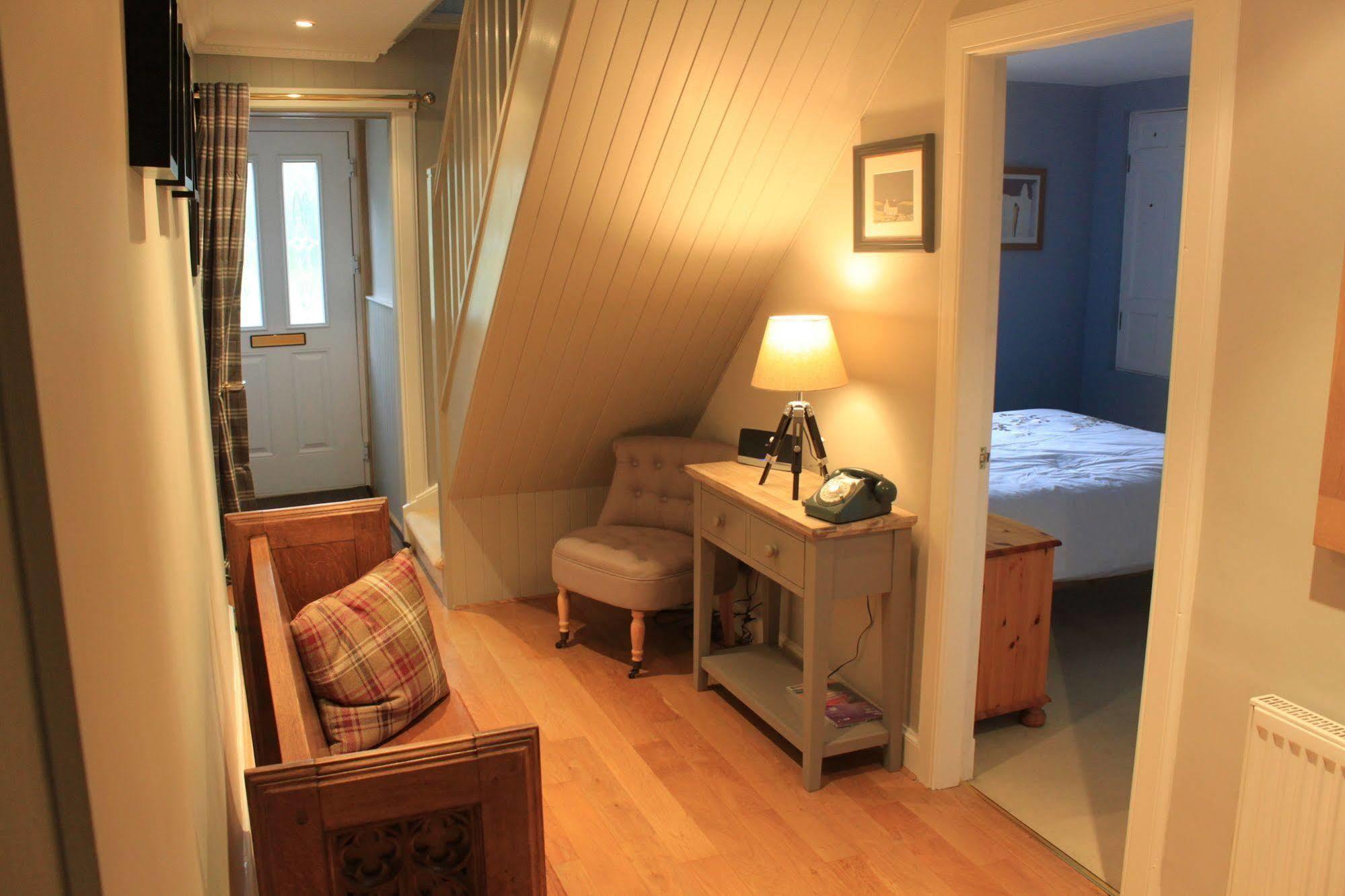 Glenalbyn Cottage Saint Fillans Esterno foto